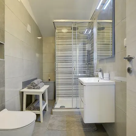 Apartment Niko Pula